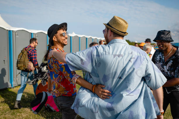 Best Luxury portable toilet rental  in Cayuga, IN